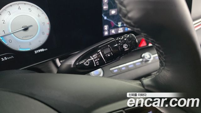 Hyundai AVANTE 2021 — photo 30