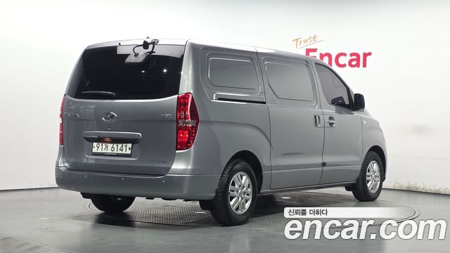 Hyundai Starex 2019 — photo 2