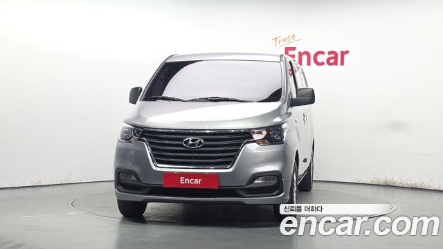 Hyundai Starex 2019 — photo 3
