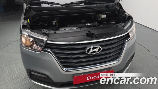 Hyundai Starex 2019 — photo 6
