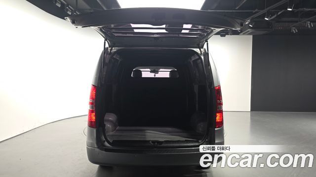 Hyundai Starex 2019 — photo 20