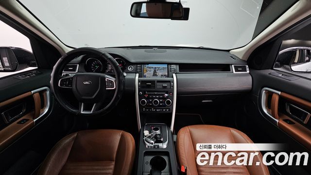 Land Rover Discovery Sport 2016 — photo 7