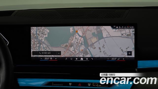 BMW 5-Series 2025 — photo 18