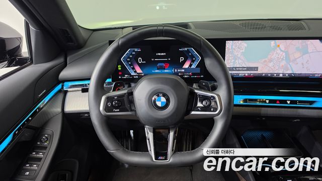 BMW 5-Series 2025 — photo 19