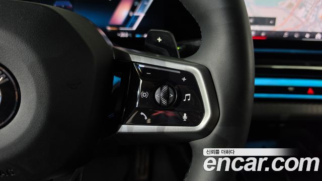 BMW 5-Series 2025 — photo 24
