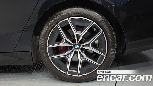 BMW 5-Series 2025 — photo 7