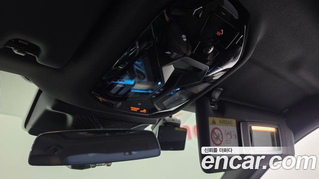 BMW 5-Series 2025 — photo 28