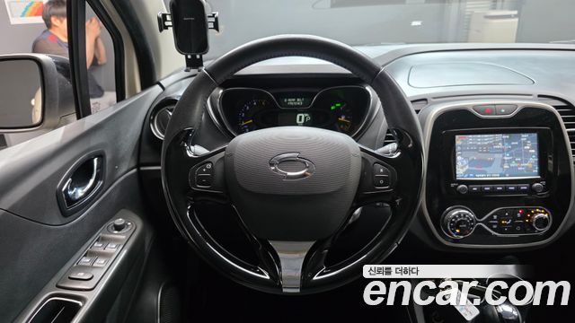 Renault Korea QM3 2015 — photo 18
