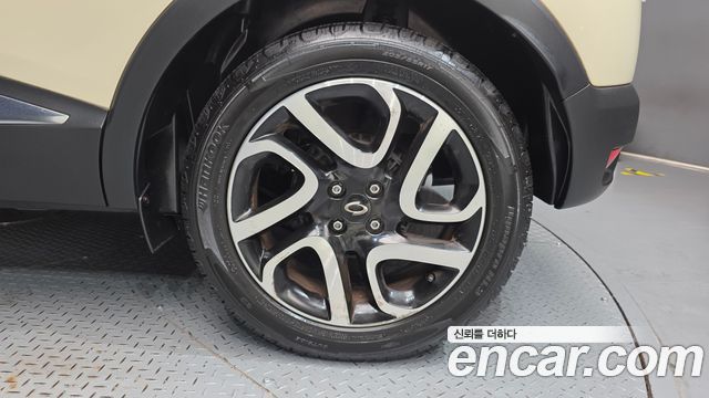Renault Korea QM3 2015 — photo 7