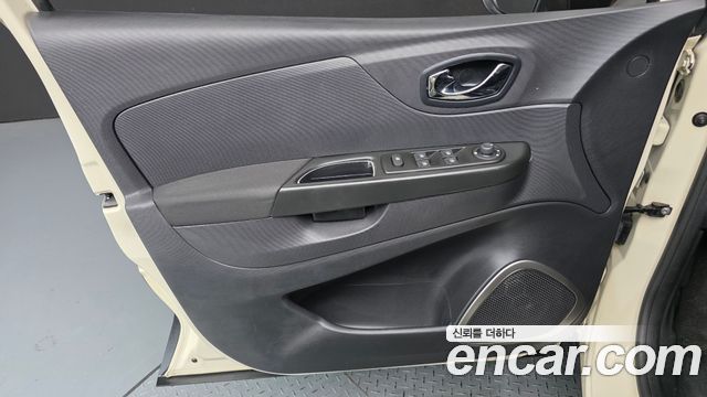 Renault Korea QM3 2015 — photo 14