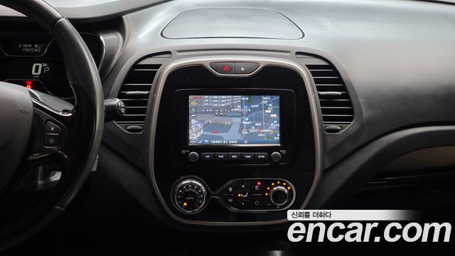 Renault Korea QM3 2015 — photo 30