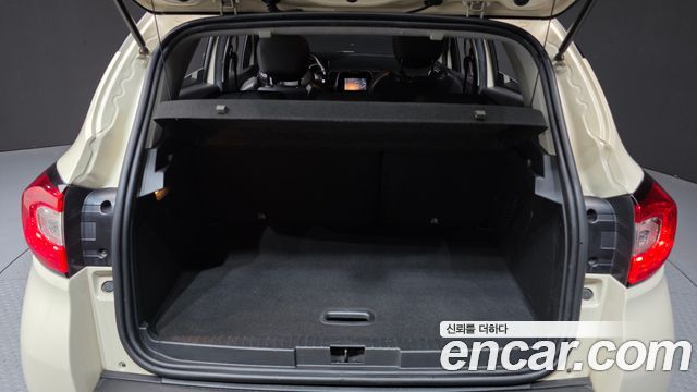 Renault Korea QM3 2015 — photo 32