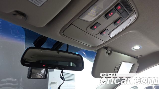 Kia Canival 2018 — photo 25