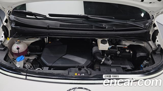 Hyundai Staria 2023 — photo 6