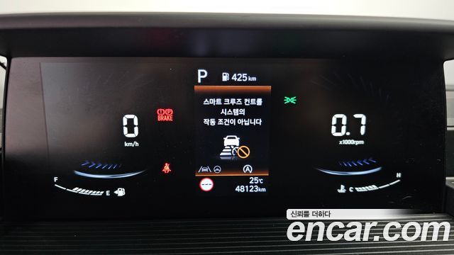 Hyundai Staria 2023 — photo 8