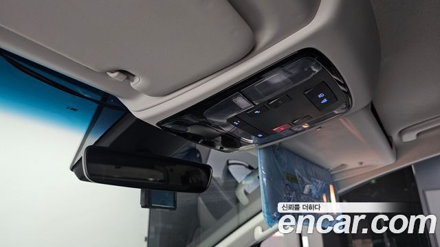 Hyundai Staria 2023 — photo 18