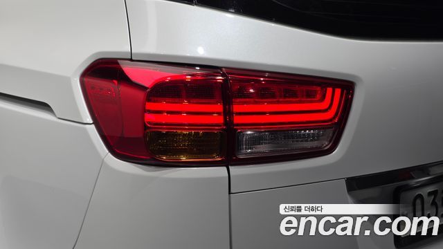 Kia Canival 2018 — photo 9
