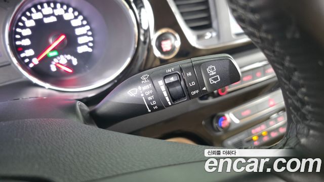 Kia Canival 2018 — photo 29