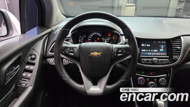 Chevrolet Korea Trax 2017 — photo 18