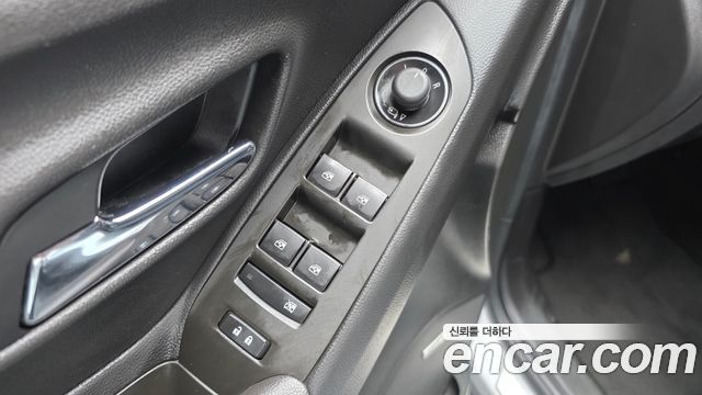 Chevrolet Korea Trax 2017 — photo 19