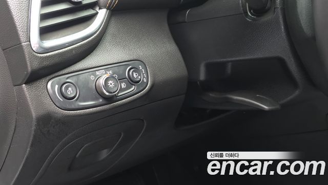 Chevrolet Korea Trax 2017 — photo 20