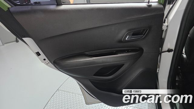 Chevrolet Korea Trax 2017 — photo 15