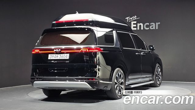 Kia Canival 2021 — photo 2