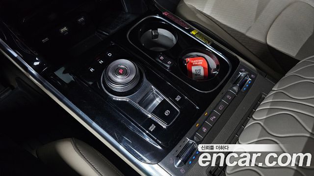 Kia Canival 2021 — photo 12
