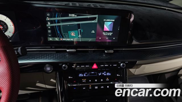 Kia Canival 2021 — photo 19