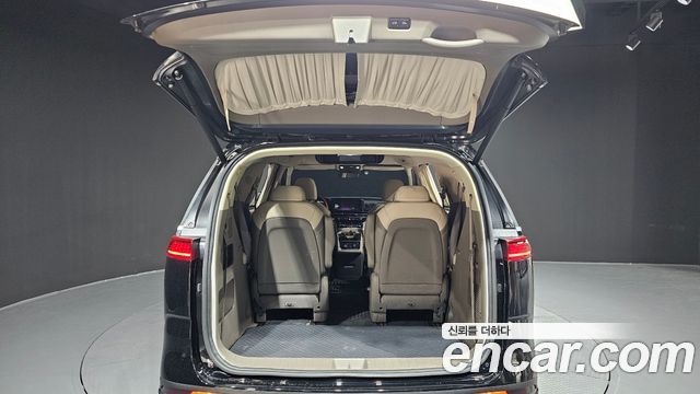 Kia Canival 2021 — photo 26