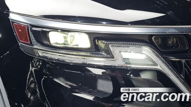 Kia Canival 2021 — photo 8