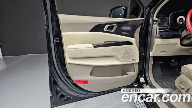 Kia Canival 2021 — photo 15