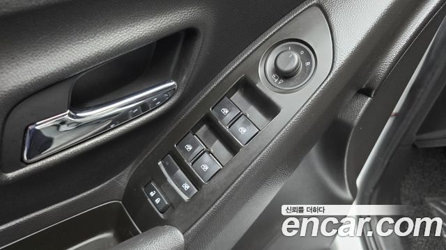 Chevrolet Korea Trax 2018 — photo 28