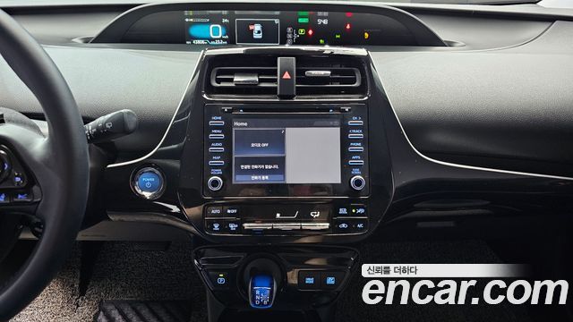 Toyota Prius 2022 — photo 14