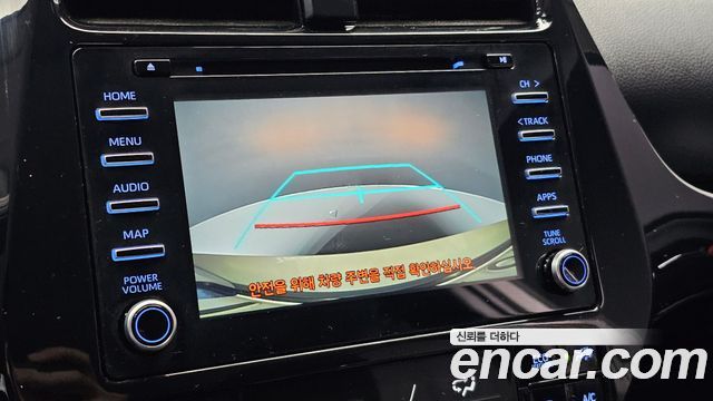 Toyota Prius 2022 — photo 15