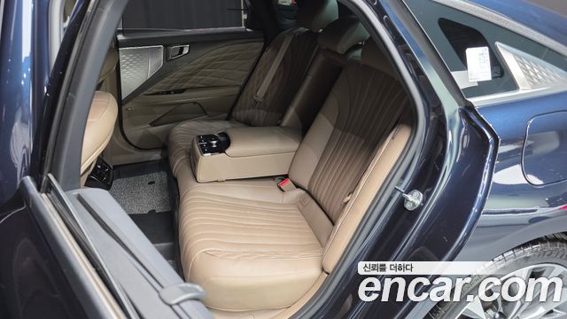 Kia K8 2022 — photo 11