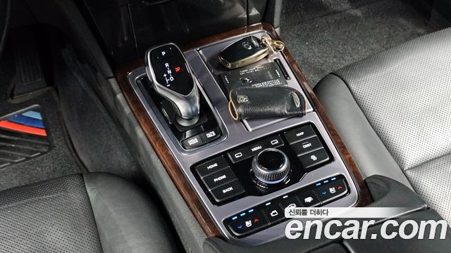 Hyundai Equus 2013 — photo 12