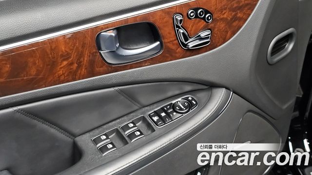 Hyundai Equus 2013 — photo 25