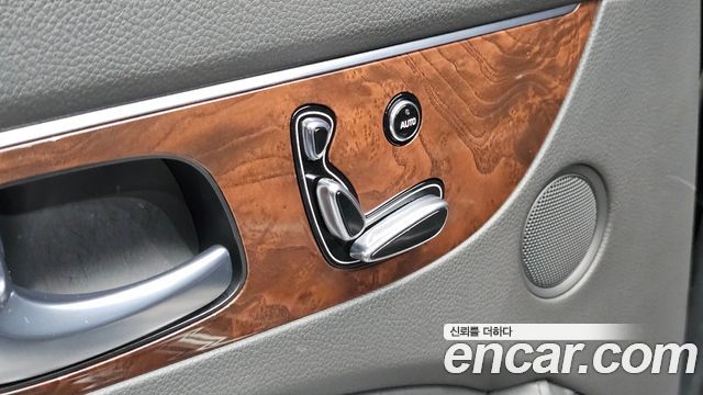 Hyundai Equus 2013 — photo 26