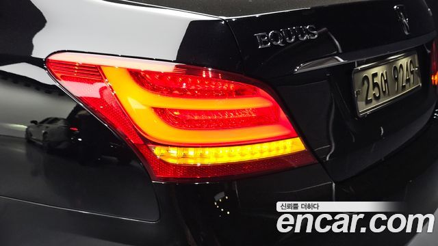 Hyundai Equus 2013 — photo 9
