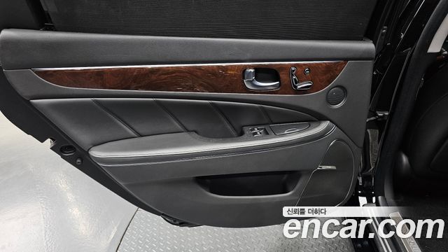 Hyundai Equus 2013 — photo 15