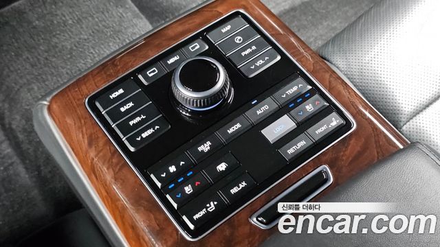 Hyundai Equus 2013 — photo 28