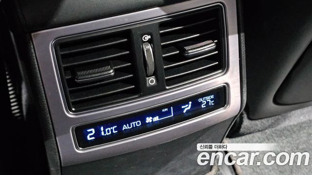 Hyundai Equus 2013 — photo 32