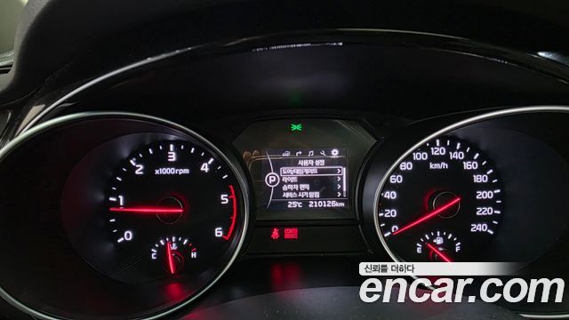 Kia Canival 2015 — photo 8
