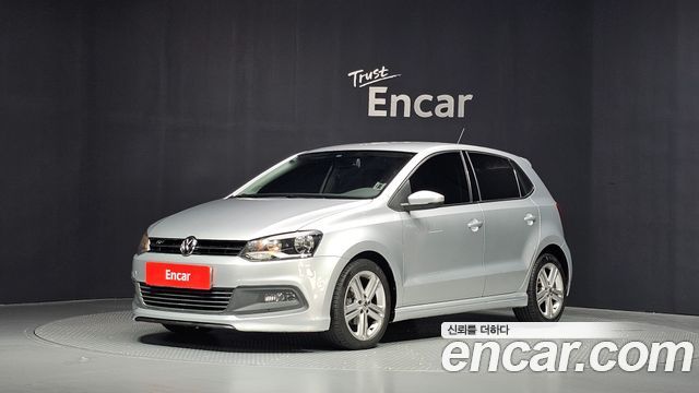 Volkswagen Polo 2013 — photo 1