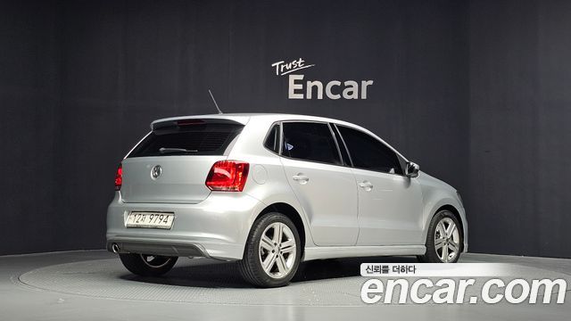 Volkswagen Polo 2013 — photo 2