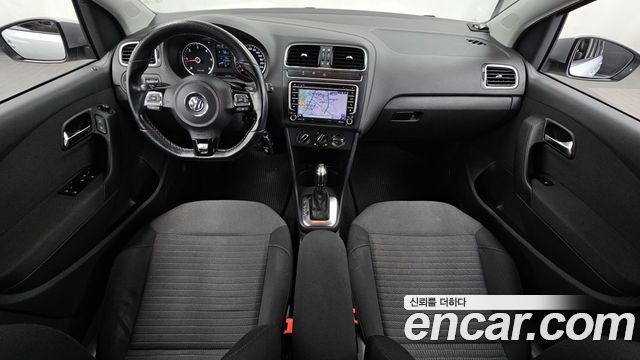 Volkswagen Polo 2013 — photo 7