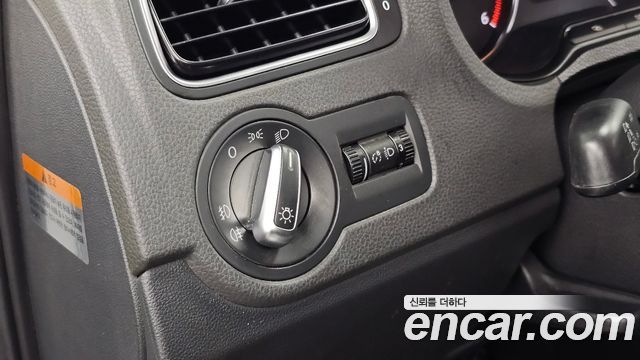 Volkswagen Polo 2013 — photo 16
