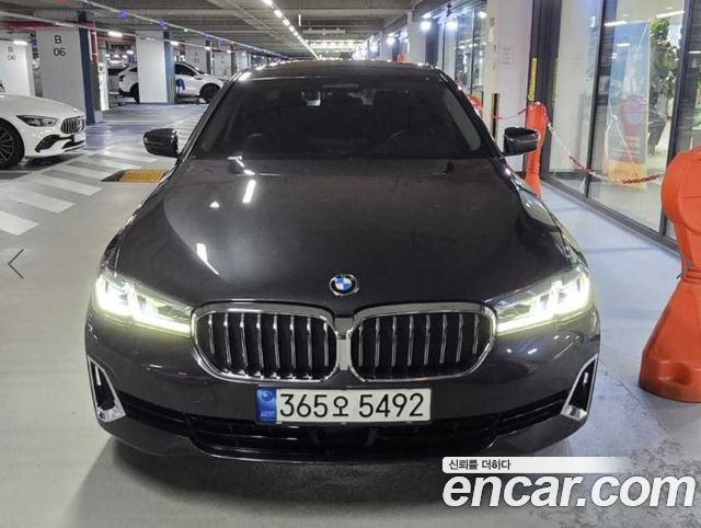 BMW 5-Series 2021 — photo 4