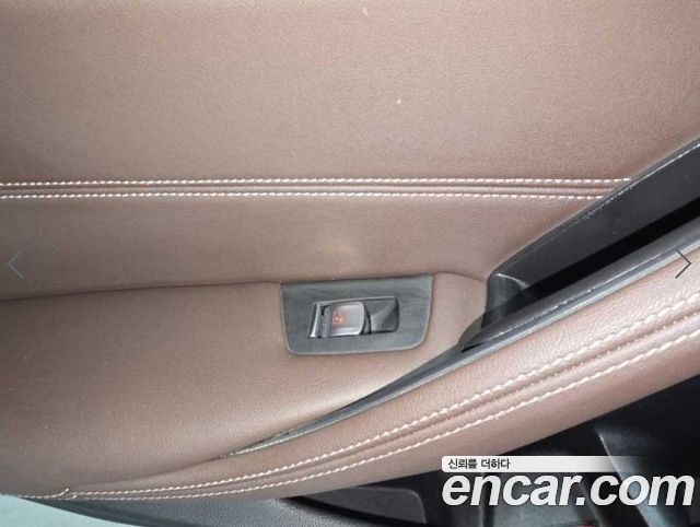 BMW 5-Series 2021 — photo 11